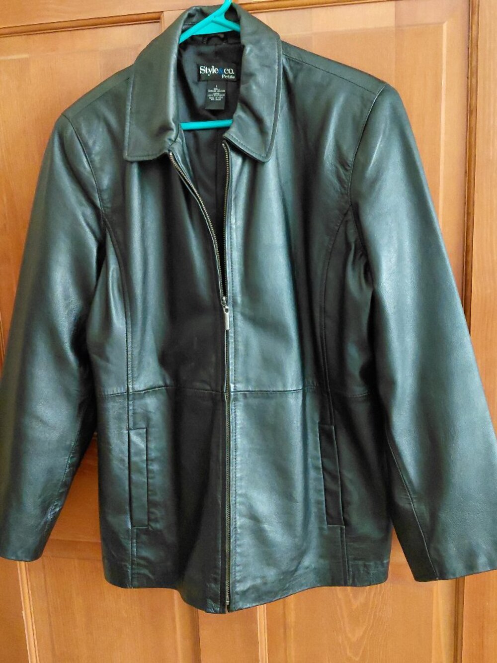 Womens Brown Leather Jacket. Style & Co. Petite Sz Large. Very good condition.